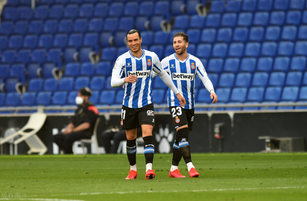 星空体育网址-窗口期华盛顿奇才调整名单：西甲节点到来，球迷炸锅，身体对抗强度拉满 